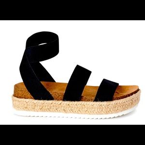 Time and Tru platform sandals Size 10 brand new with tags